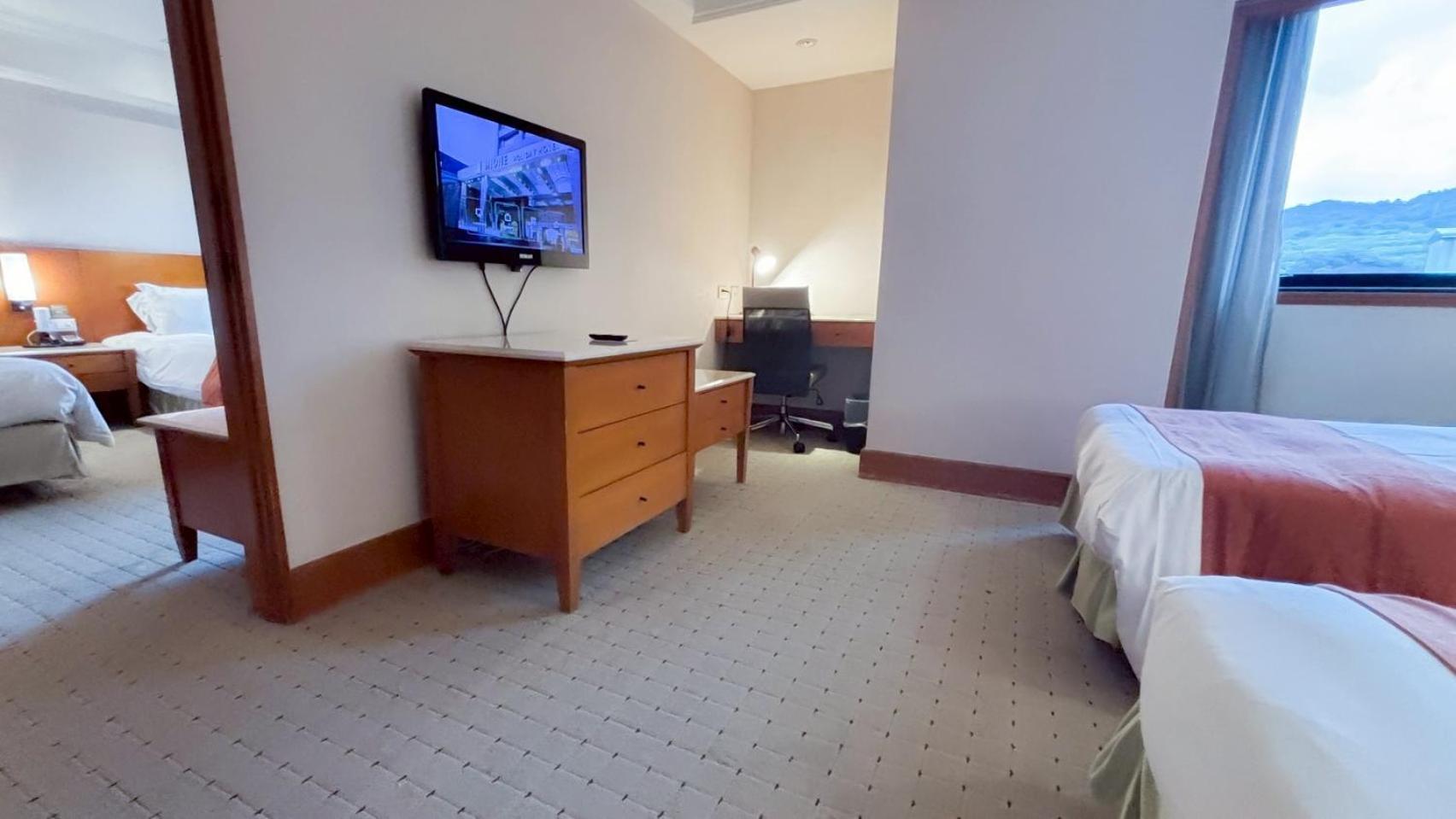 Hione Holiday Hotel Taipei Exterior photo
