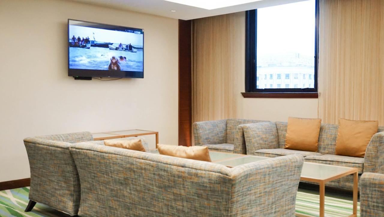 Hione Holiday Hotel Taipei Exterior photo